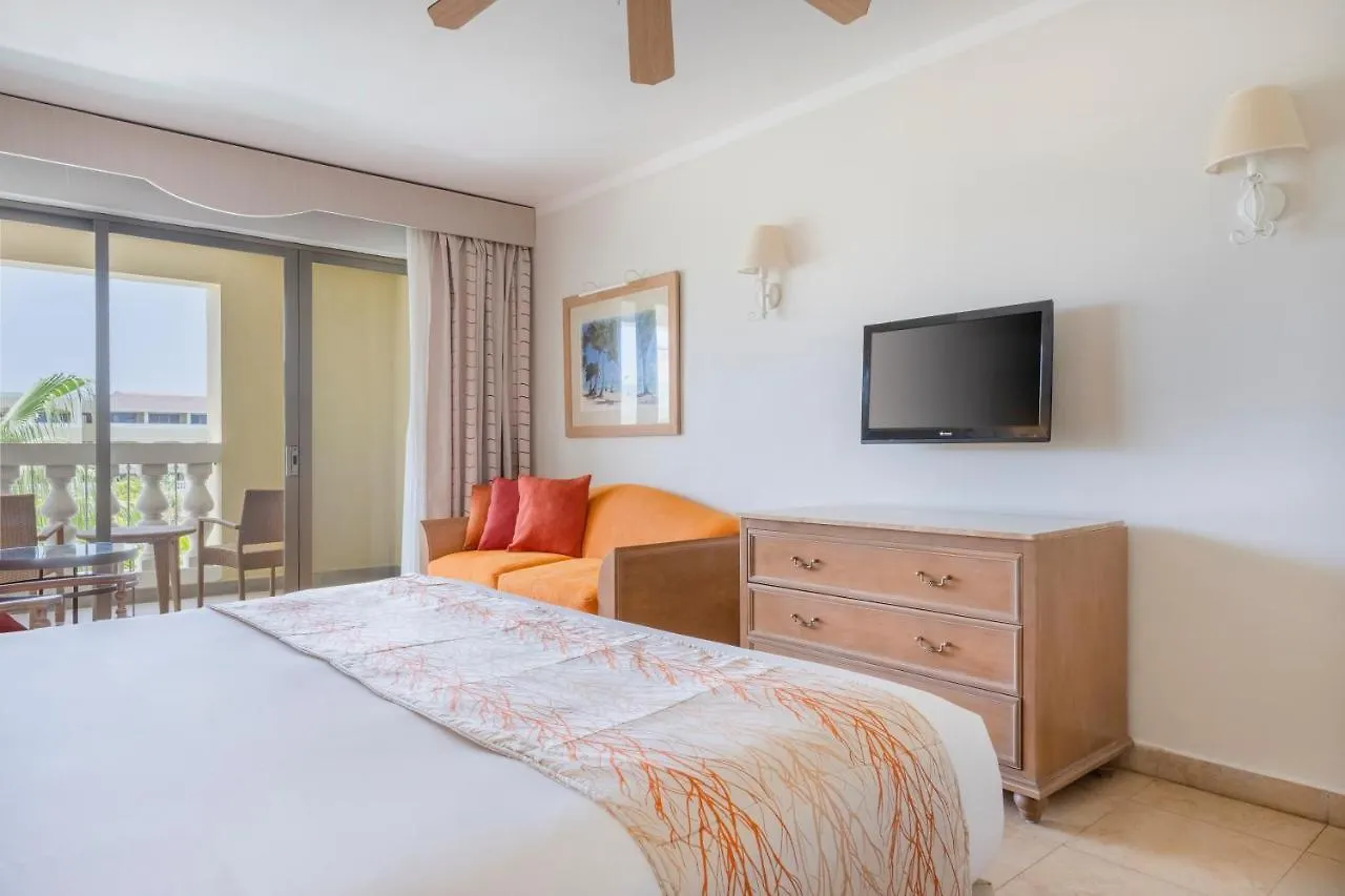 ***** Resort Iberostar Waves Rose Hall Beach Montego Bay Jamaica