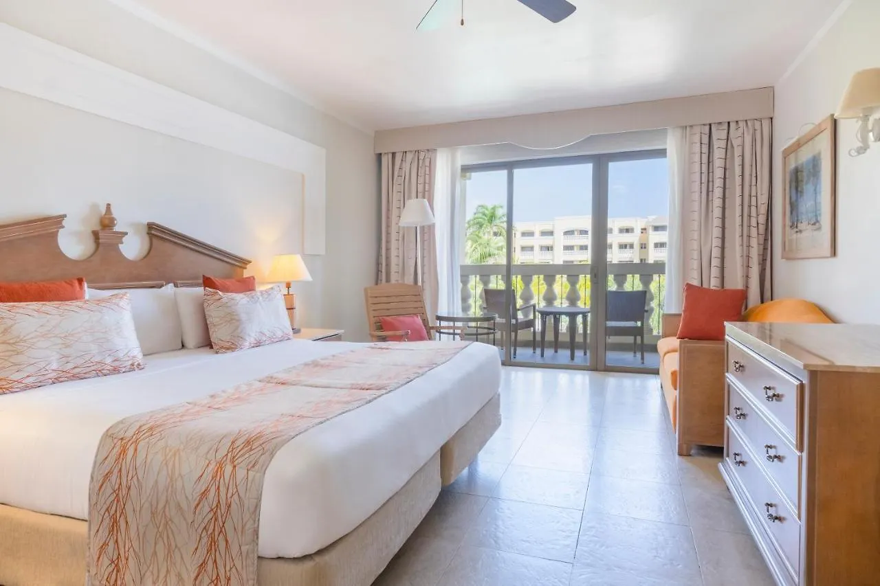 ***** Resort Iberostar Waves Rose Hall Beach Montego Bay Jamaica